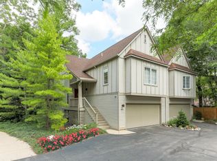 601 Ridgewood Ct, Ann Arbor, MI 48103