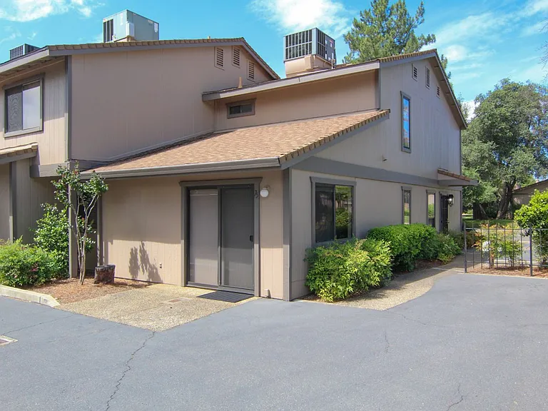 1975 Bechelli Ln — Photo 21