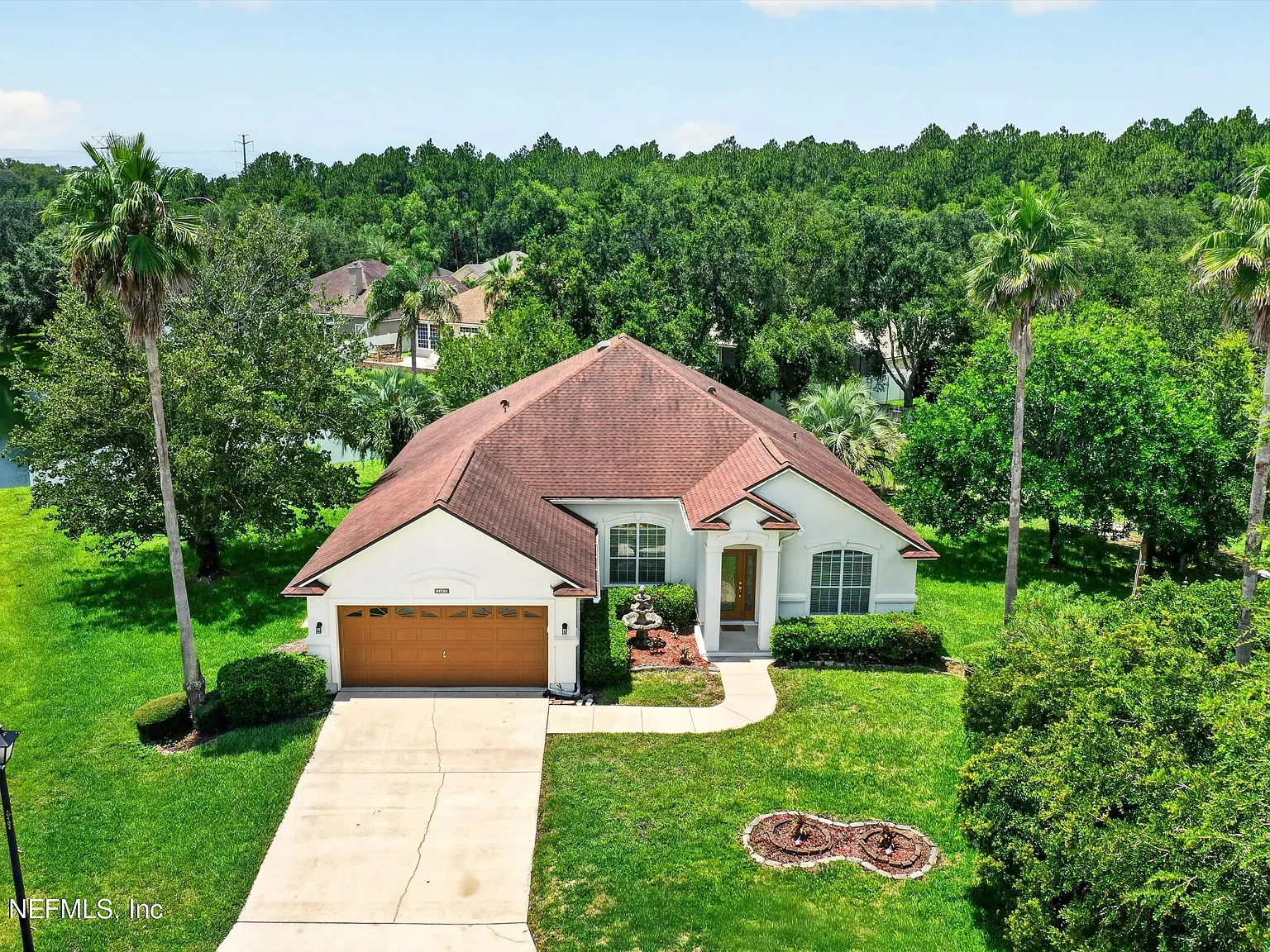 4 bed, 2.0 bath, 2090 sqft, $2,800 — Photo 1
