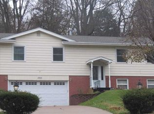 3833 17th St, Rock Island, IL