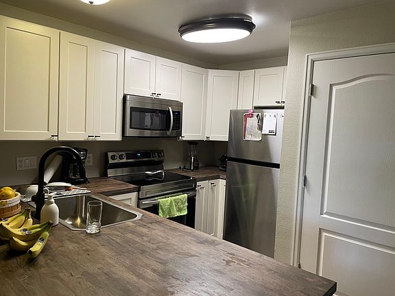 5th image of 1507 Point Dr Unit C1507