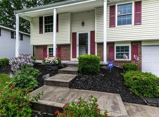 6435 Carson Dr, East Syracuse, NY 13057