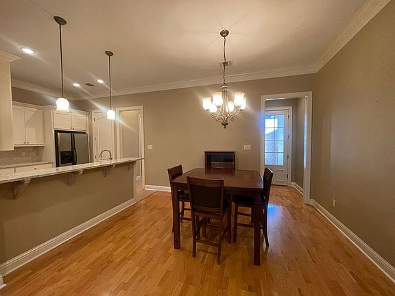 3rd image of 1918 Woodberry Ave