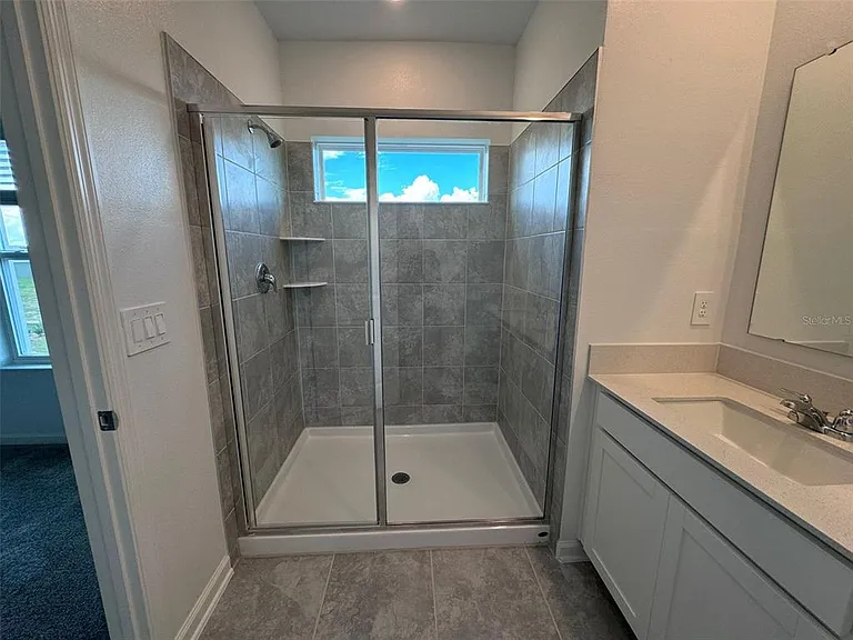 3133 Laurent Loop — Photo 31