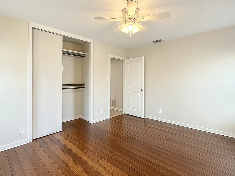 7107 Cherry Meadow Dr — Photo 10