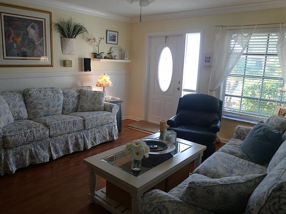 3rd image of 1019 Riverwood Ln