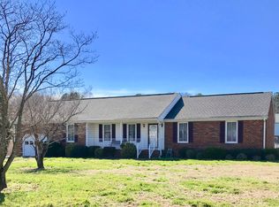 12800 Vogt Ave, Chester, VA 23836