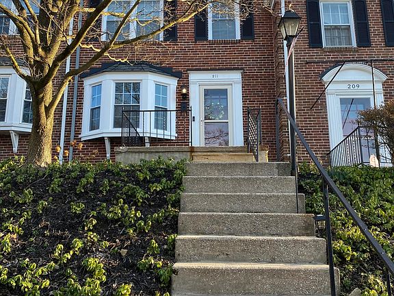 2nd image of 211 Stanmore Rd