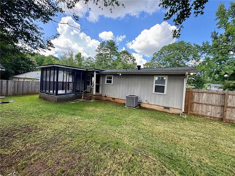 7 Sherwood Loop — Photo 43