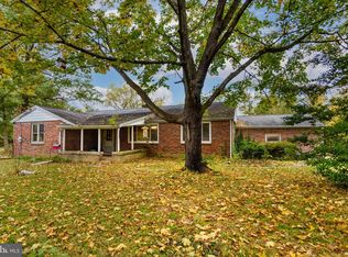 110 Novak Rd, Harrisburg, PA 17112