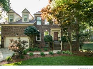 160 Castleton Dr, Mooresville, NC 28117