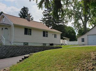 305 Waldorf Ave, Rochester, NY 14606