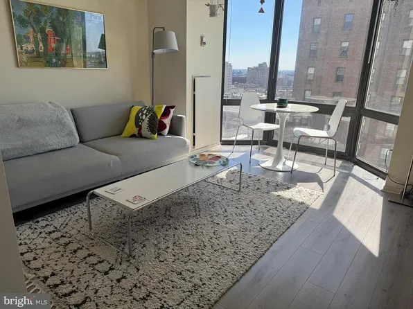 2018-32 Walnut St #17M, Philadelphia, PA 19103