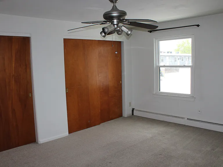 715 E State St #204 — Photo 16