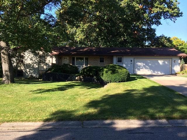 1st image of 122 Brandywood Ln