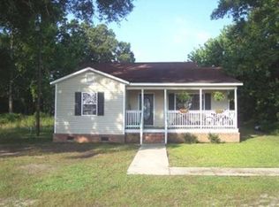 413 E Academy St, Latta, SC 29565