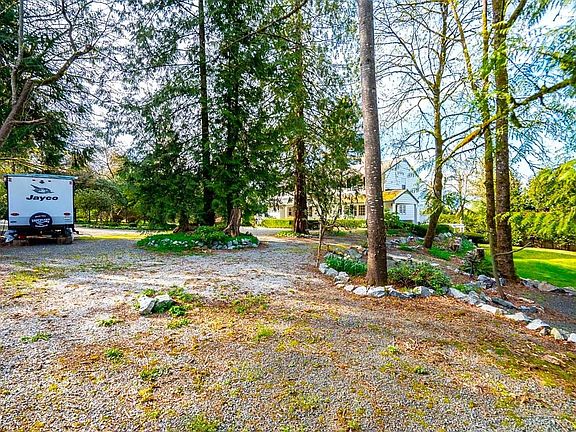 5th image of 21489 Cherry Pl
