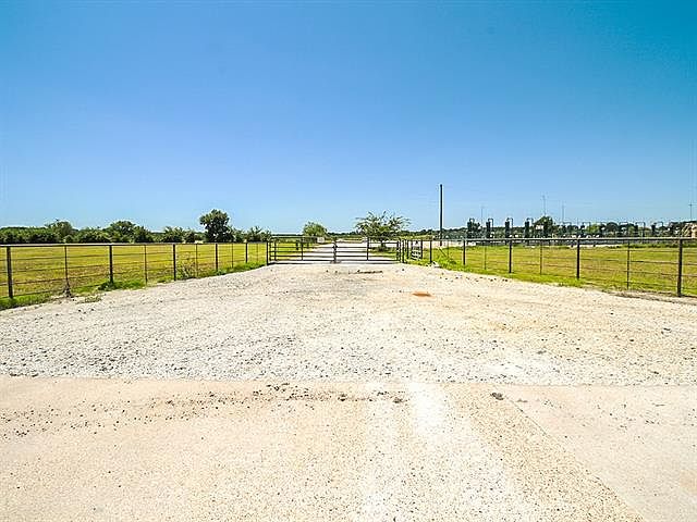 1st image of 3540 E Fm 1187
