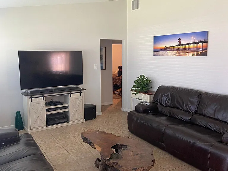 14111 Barber St — Photo 3