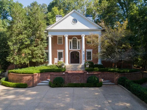 2021 W Wesley Rd NW, Atlanta, GA 30327