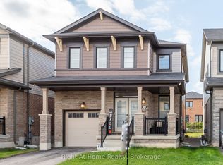 51 Magdalena St, Hamilton, ON L8J 0M3