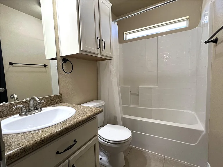 407 Laney St — Photo 25
