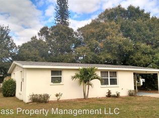 887 E Seminole Dr, Venice, FL 34293
