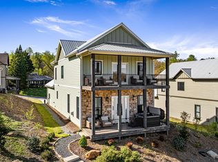 24 Harrison Ln, Blue Ridge, GA 30513
