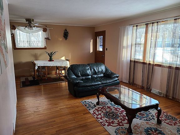 2nd image of 1109 Glendale St