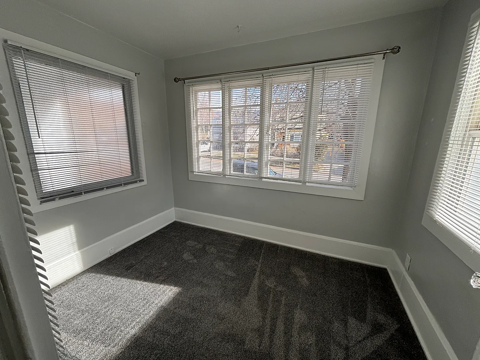 F Street Apartments — Photo 4