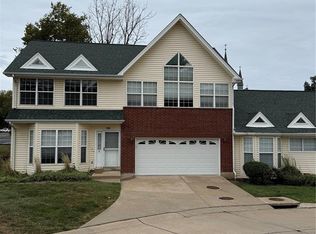 100 Cardinal Villas Dr UNIT 2A, Saint Peters, MO 63376