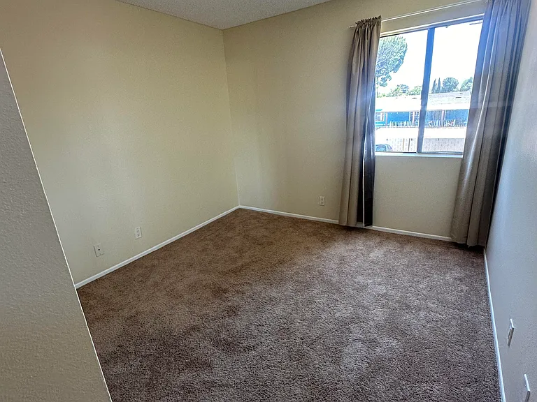 18724 Mandan St #1212 — Photo 8