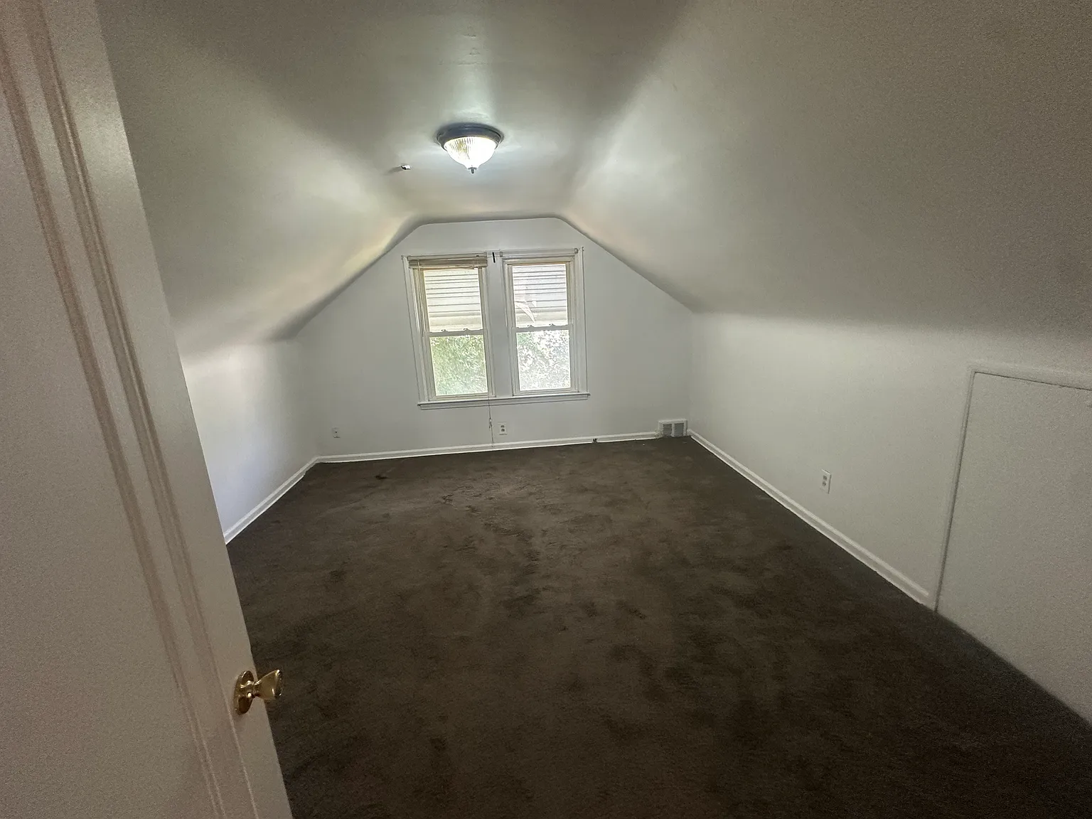 22737 Donald Ave — Photo 3