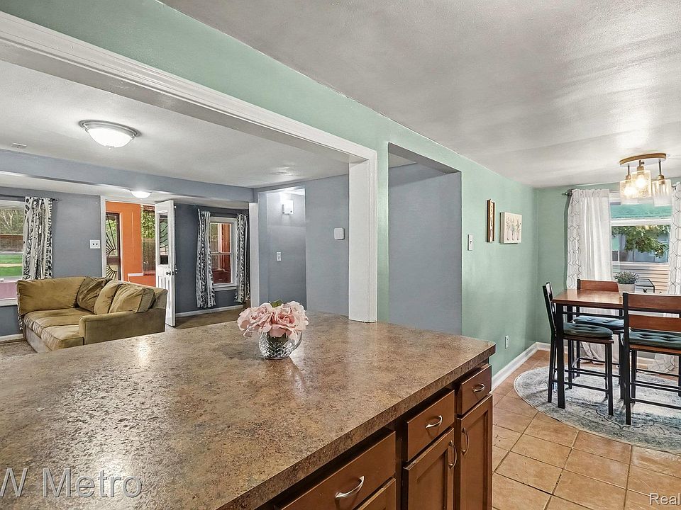 21389 Duns Scotus St, photo 10