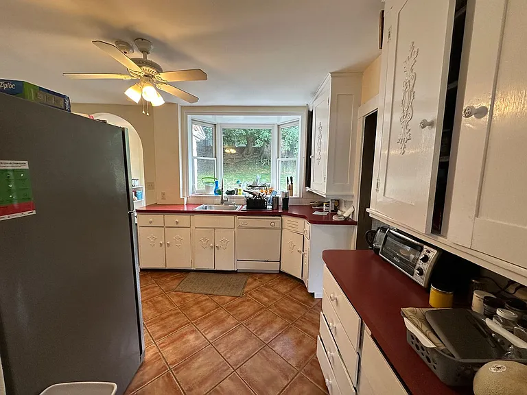 115 Bigelow St — Photo 6