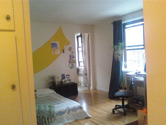5th image of 35 Eastern Pkwy APT 4H