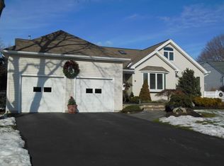 95 Captains Walk, Milford, CT 06460