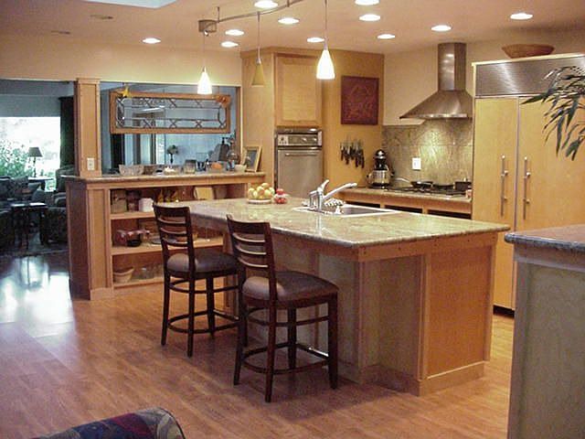 Custom Hardwood and Granite Island Open Kitchen 