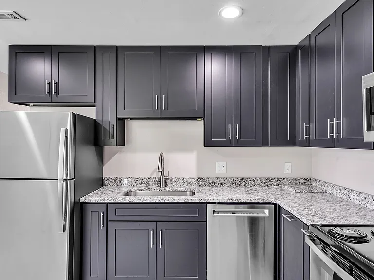 1108 Carver Ave — Photo 13