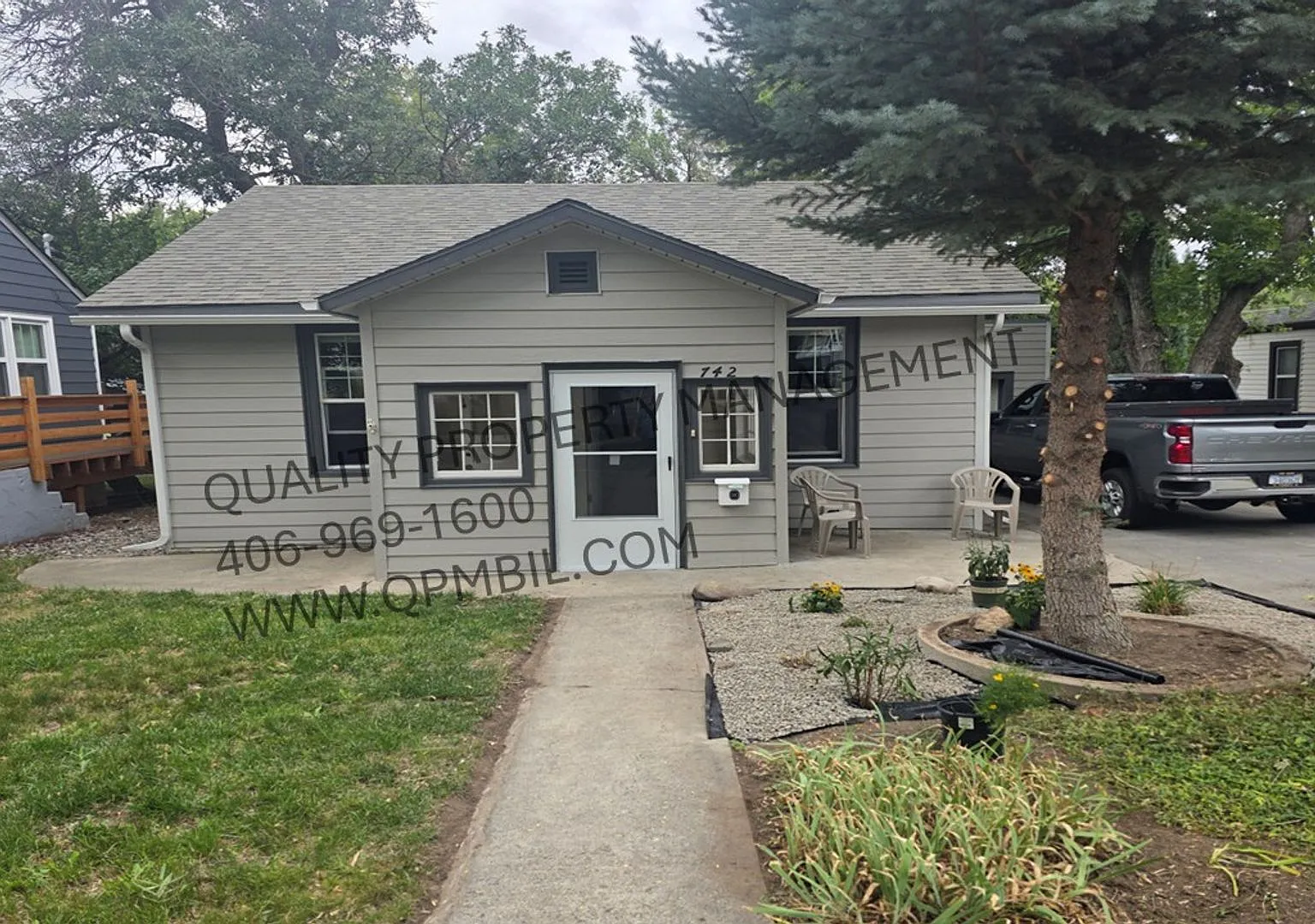 2 Bed 1 Bath Single Family House — Photo 1