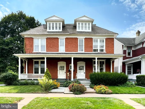 358-360 E Curtin St, Bellefonte, PA 16823