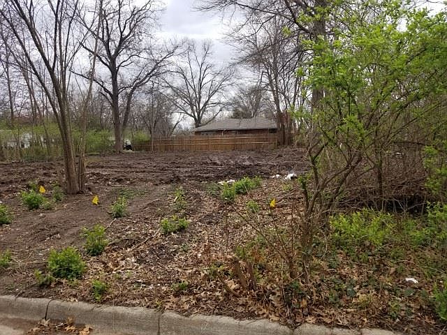 2nd image of 1002 S McDonald St #1801