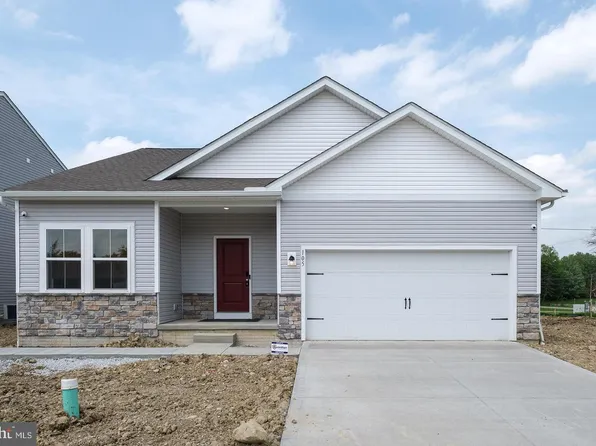 448 Pontoon Dr, Felton, DE 19943