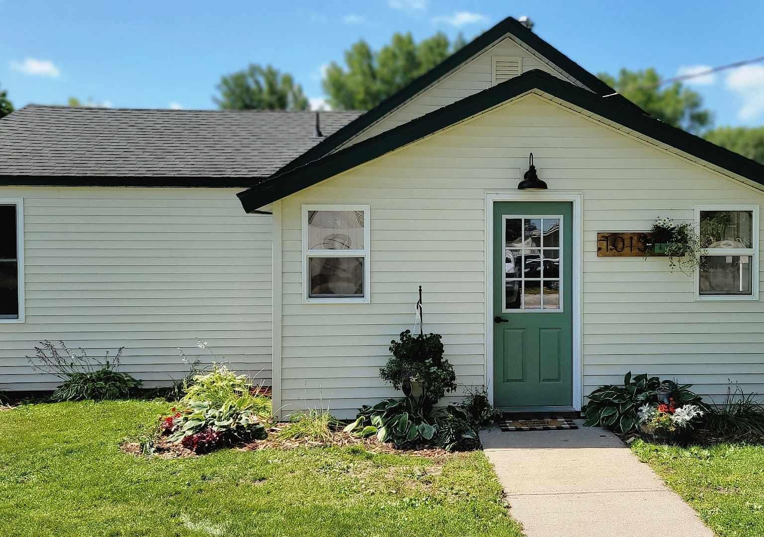 1013 10th St NE, Independence, IA 50644 MLS 20232991 Zillow