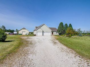 15660 93rd St, Kenosha, WI 53142