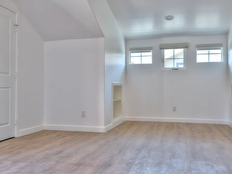 65 N Sierra Bonita Ave #1 — Photo 18