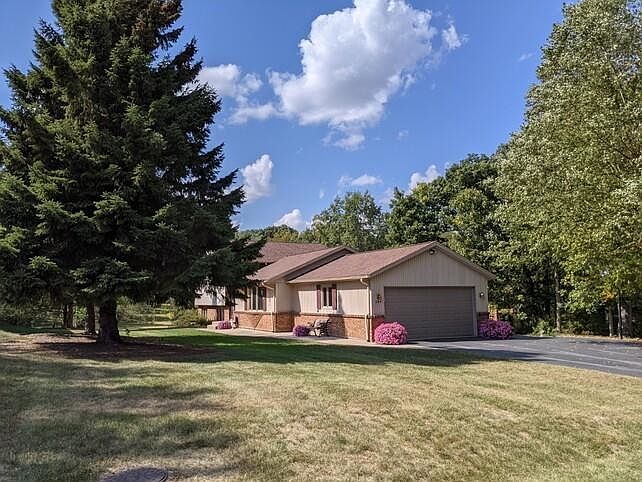 1st image of 684 Dover Ct