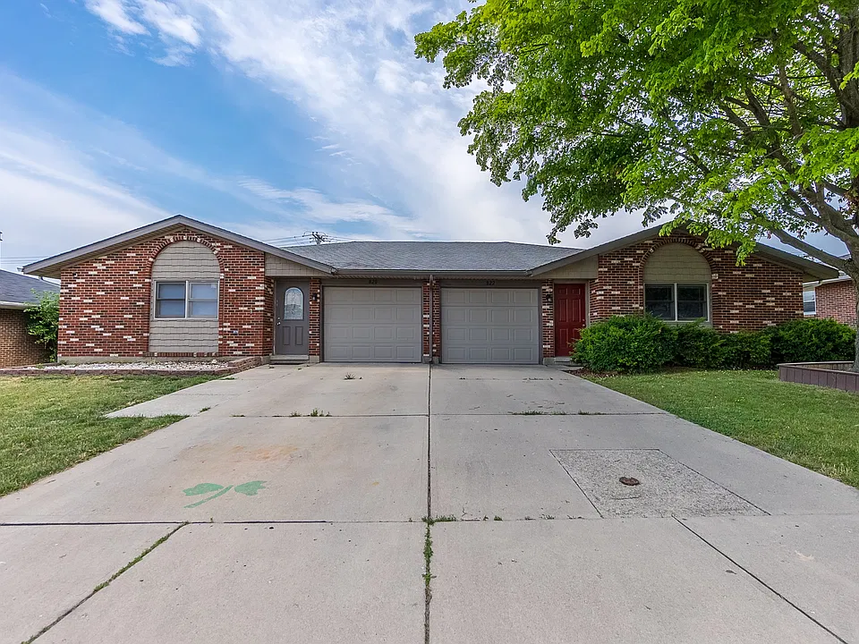 820-822 Comanche Ln
