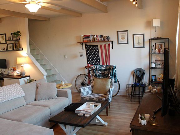 5th image of 601 N 4th St APT 6