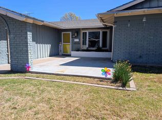 911 Easy St, Burkburnett, TX 76354